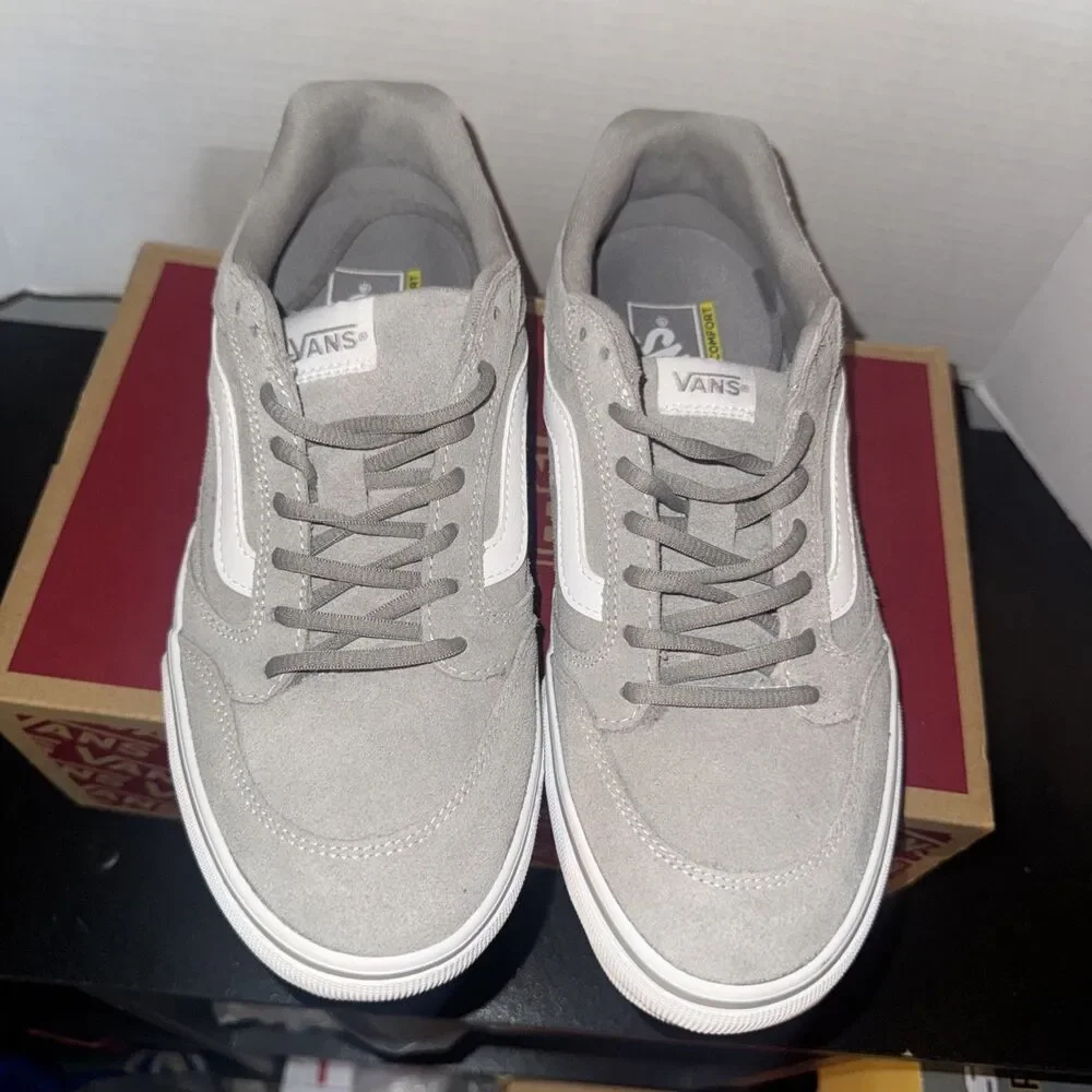 VANS Fairview Deluxe Suede Gray White Women's Low Top Sneakers Sz 9 NEW